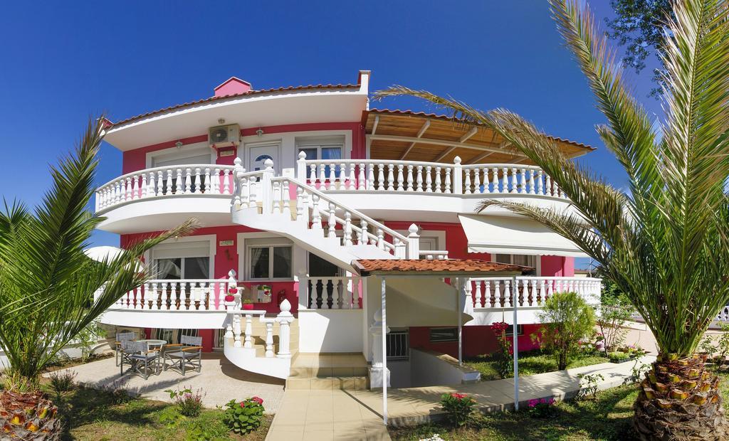 Nereids Apartments&Studios Chrisi Ammoudia Exterior foto