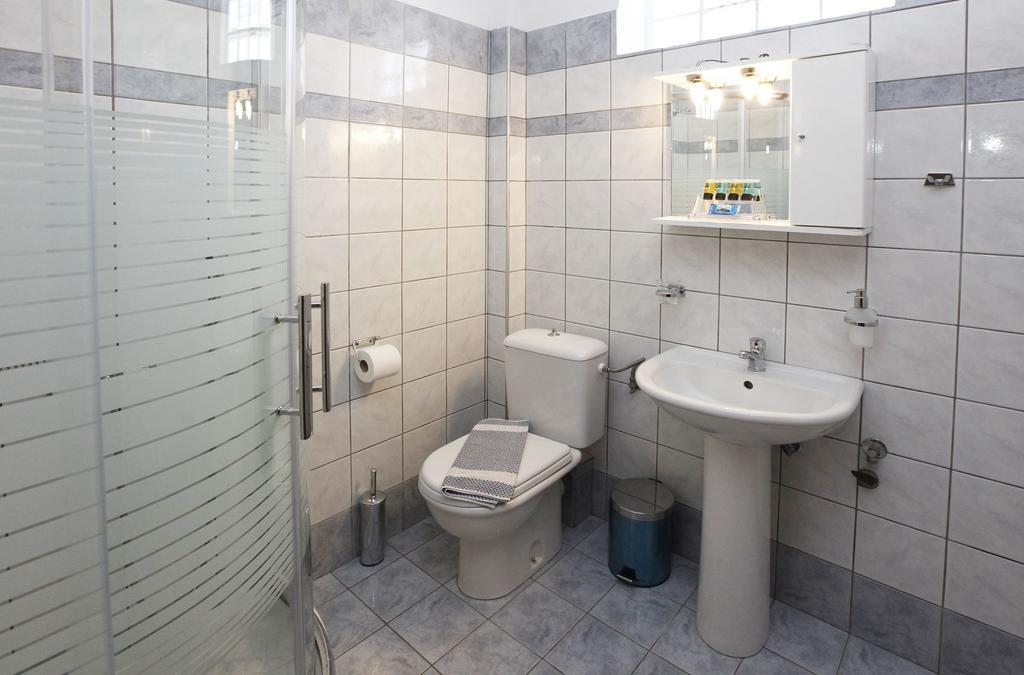 Nereids Apartments&Studios Chrisi Ammoudia Exterior foto